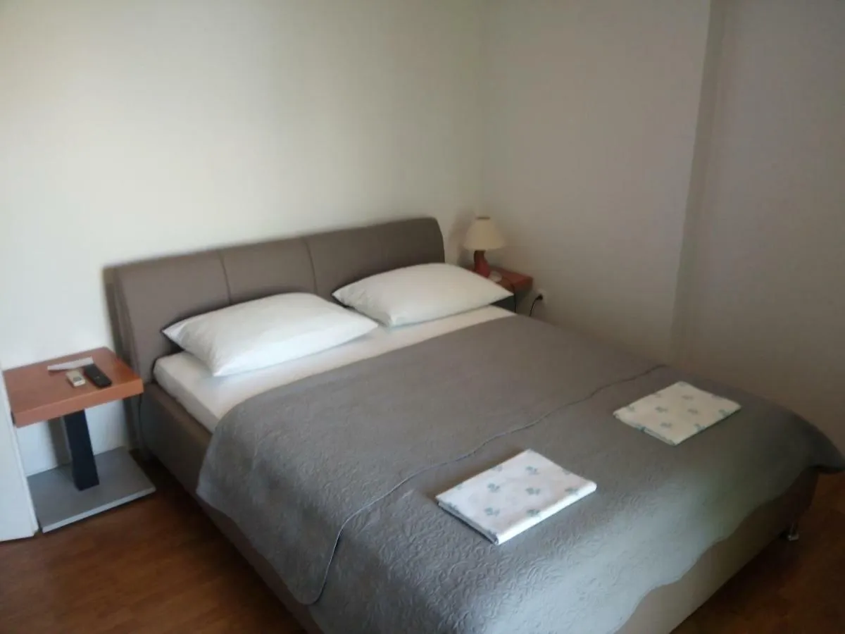 Apartments Božito - separate entrance&private terrace Nin 0*,